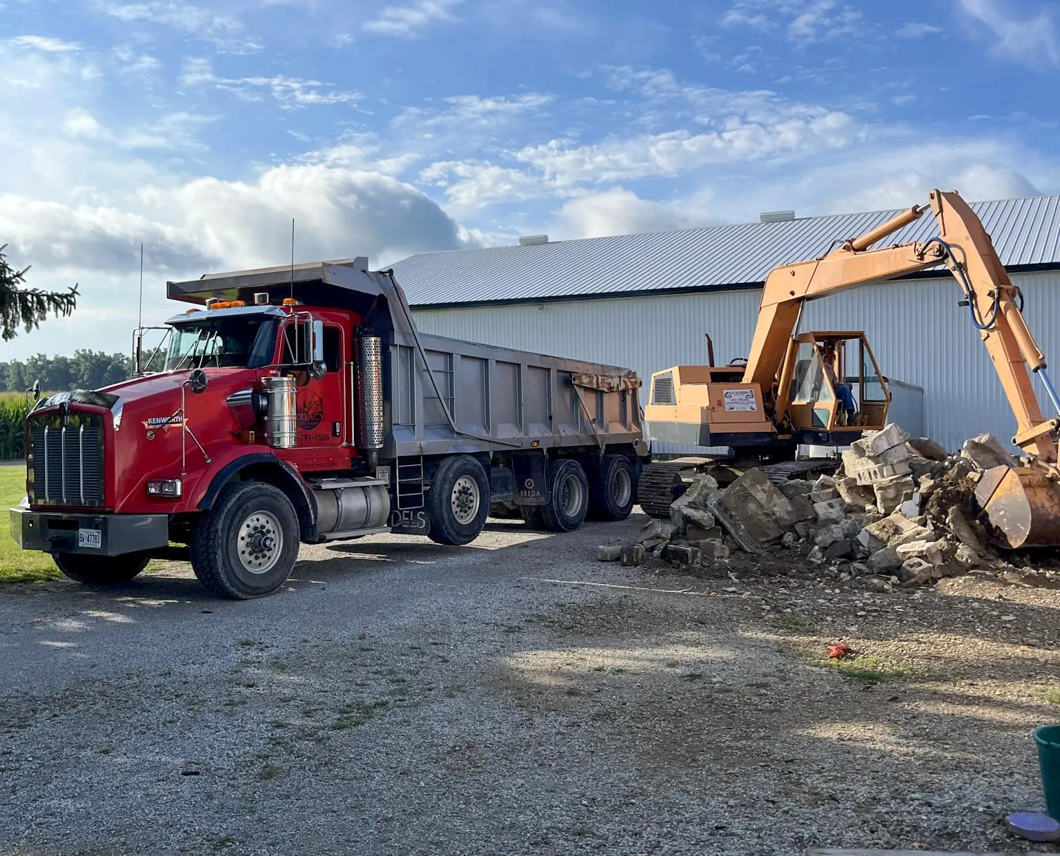 Heavy excavation equipment lineup
