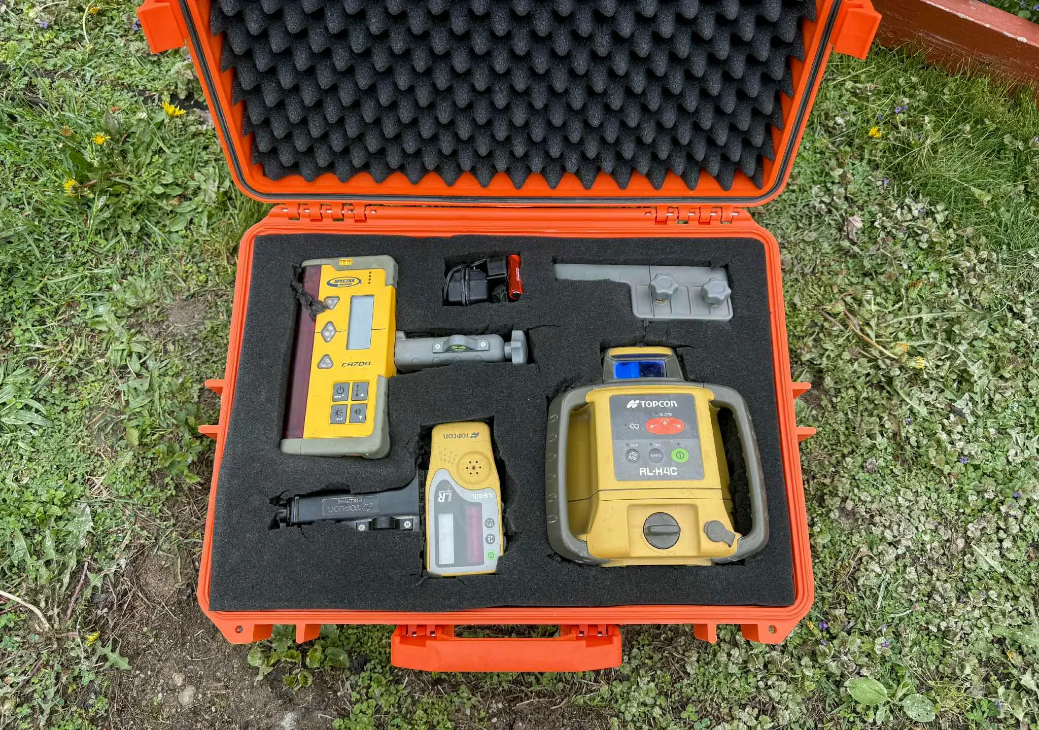 Our Spectra CR700 Receiver & Topcon RL H4C kit